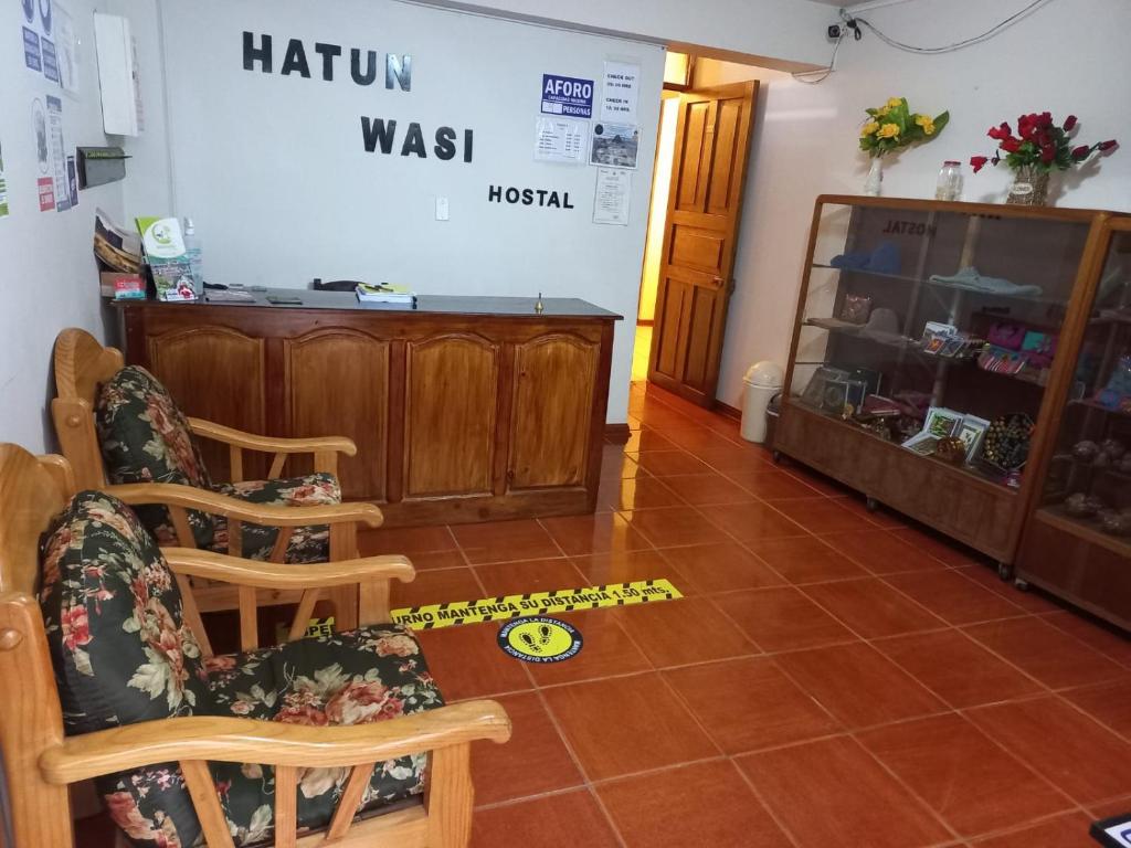 Recepcion hostal hatun wasi Machupicchu